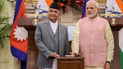 Nepal's KP Sharma Oli (L) and PM Narendra Modi.