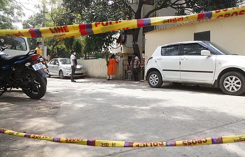 Health workers conduct health survey from resident of identified containment zone at Delhi police colony in New Delhi. (File Photo | Anil Shakya, EPS)