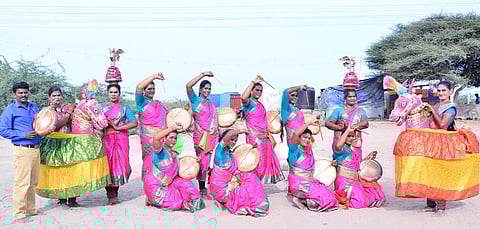 History professor Sankar trains his transgender students in Parai Aattam and Karagaattam | Express