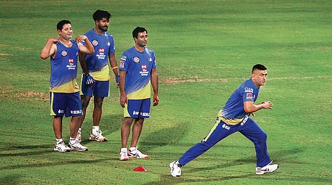 (L-R) Chennai Super Kings’ Piyush Chawla, KM Asif, Ambati Rayudu and MS Dhoni during a practice session. (File Photo | EPS)