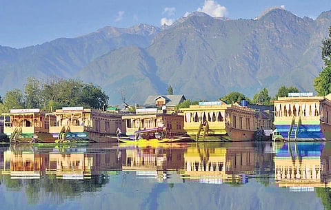 Kashmir houseboats