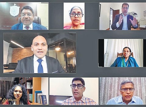 Snapshot of a live mentoring session by Lifology experts for parents.