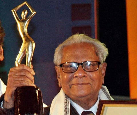 Filmmaker and lyricist Sarada Prasanna Nayak with the coveted Jaydev Purskar award. (Photo | EPS/ Shamim Qureshy)