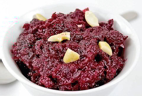 Beetroot contains manganese, potassium, iron and vitamin C which keeps the body safe from stroke and heart attack.