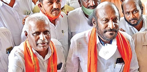 Ashok Gasti (right) arriving at Vidhana Soudha to file his nomination papers for the Rajya Sabha (File photo | Shriram BN)