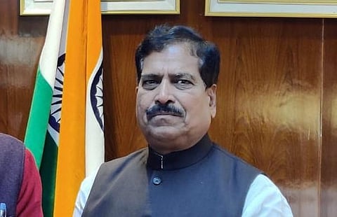 Mos Railways Suresh Angadi (Photo | Twitter)