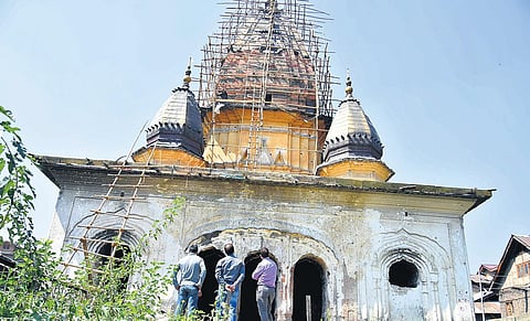 Raghunath Temple was constructed by Maharaja Gulab Singh in 1835 | ZAHOOR PUNJABI