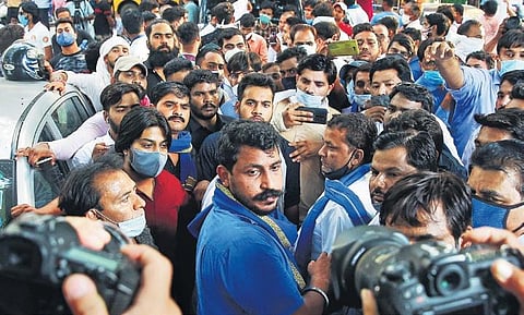 Bhim Army chief Chandrashekhar Azad protesting the death of a Dalit gang-rape victim outside Safdarjung Hospital, in New Delhi on Tuesday. (Photo | Shekhar Yadav/EPS)