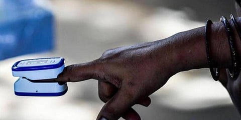 Oxygen level being measured on a pulse oximeter. (Photo| PTI)