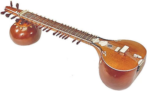 The participating artistes Sayam Bharath Yadav, Masuram Ravikanth, Jaywant Naidu, Jagadish Dhyan Shreyas, Indrajit Prasad were from different fields such as painting, music.