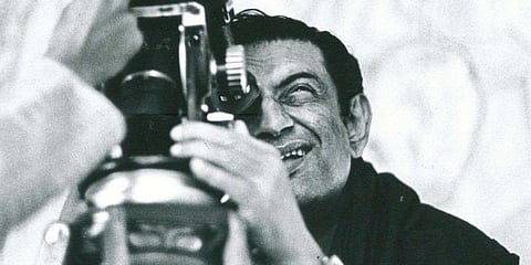 Legendary filmmaker Satyajit Ray (Photo | EPS)