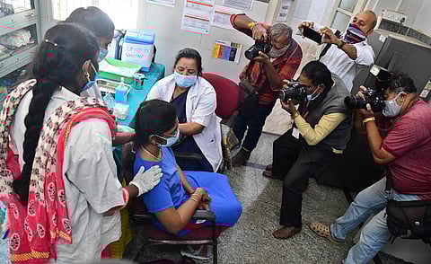 Vaccination drive commences at BBMP’s Dasappa Hospital on Monday.(Photo | Shriram BN, EPS)