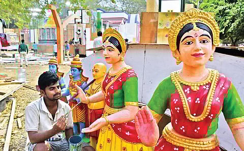 Aslam and other artisans preparing tableaux ahead of the Republic Day celebrations in Vijayawada, on Saturday | Prasant Madugula