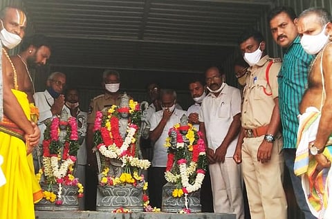 Andhra Pradesh Idols of Lord Sri Rama Goddess Sita and Lakshmana reaches Ramatheertham village in Vizayanagaram on Saturday. (Photo | EPS)
