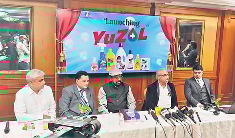 (From L-R) Superpristine India Pvt Ltd. Regional Manager SS Sathiyaa Narayanaa, Superpristine Director R Anantharaman, Delhi Financial Corpn - Principal Secretary to Govt (Urban Devpt, Labour & Employ