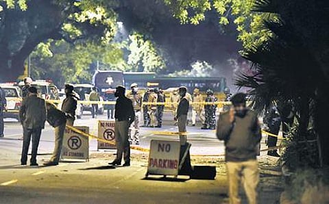 Delhi Police after cordoning off the area outside the Israeli Embassy where the bomb exploded | Parveen Negi