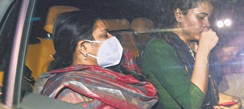 Former Andhra Pradesh Minister Bhuma Akhila Priya, wearing face mask, being taken to a Magistrate’s residence in West Marredpally, Secunderabad on Wednesday. (Photo | EPS/Vinay Madapu)