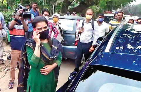 Mounika, ex-AP Minister Bhuma Akhila Priya’s sister, at the Begumpet Women’s police station. (Photo | EPS/S Senbagapandiyan)
