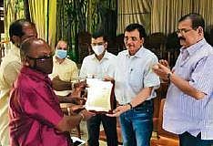 Honour for fishers who rescued whale shark