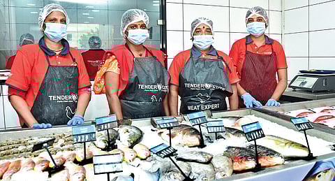 L-R: Bathulla Beevi M, Devi, Chinna Ponnu and Sudarvani