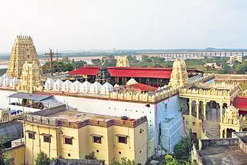 Telangana to get Central funds to renovate Bhadrachalam temple