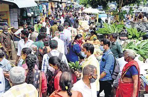 Pedestrians have a hard time due to encroachments on the footpath of NSC Bose Road in Chennai | R Satish Babu