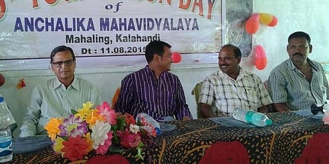 State minister Dibya Shankar Mishra with the prime suspect Gobinda Sahu at Anchalika Mahavidyalaya in Mahaling. (Photo | Express)