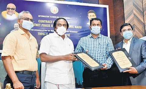 Master Service Agreements were signed by AK Kamal Kishore, managing director, TANFINET, and representatives of the two participating firms, in the presence of IT Minister T Mano Thangaraj in Chennai o