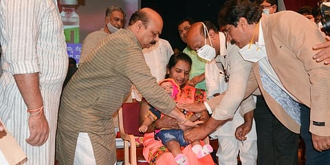 CM Basavaraj Bommai launches pneumococcal conjugate vaccine at KIMS hospital in Hubballi (Photo | D Hemanth)