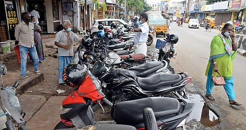Flower market in Coimbatore city in dire need of parking lot