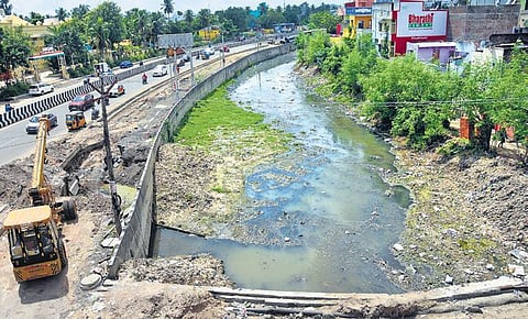 Sewage being discharged into the Kovilambakkam canal along Medavakkam High Road in Chennai on Saturday | ashwin prasath