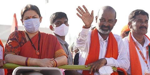 Union minister Smriti Irani participates at a Praja Sangrama yatra of Telangana BJP chief Bandi Sanjay Kumar. (Photo| S Senbagapandiyan, EPS)