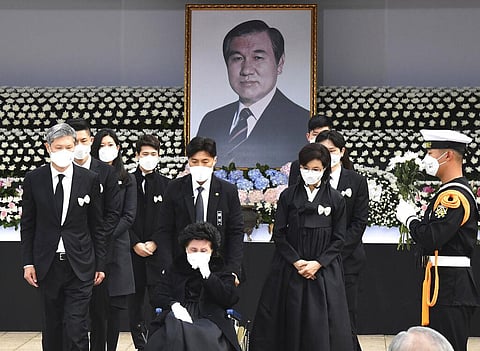 Relatives pay tribute at a memorial altar as they make a call of condolence at the funeral of deceased former South Korean President Roh Tae-woo (Photo | AP)