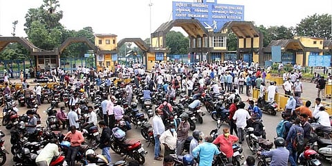 Visakha Ukku Parirakshana Porata committee leaders lay siege to the steel plant main gate in Visakhapatnam. (File photo)