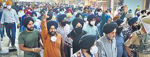 Members of Sikh community protesting in Srinagar on Friday | zahoor panjabi