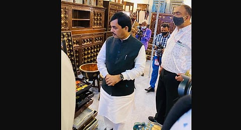 Bihar's Industry minister Syed Shahnawaz Hussain in international fair.(Photo/Twitter)