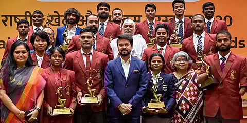 Union Minister of Youth Affairs and Sports Anurag Thakur with National Sports Awards 2020 winners at a function, in New Delhi, Monday, Nov. 1, 2021. (Photo | PTI)