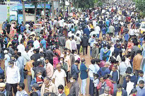 Visitors on the last day of ‘Krishi Mela’ at GKVK campus in Bengaluru on Sunday