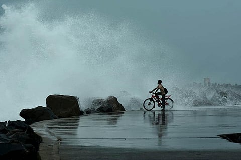 File photo of rough tides at Kasimedu fishing harbour in Chennai. (Photo | Ashwin Prasath, EPS)