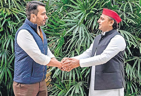 Jayant Singh Chaudhary meets Akhilesh Yadav in Lucknow. (Photo | PTI)