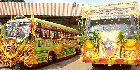 The Kalaghatagi-Hosapete bus decorated for the Karnataka Unification Day during its stop at Hubballi Bus Stand on Monday (Photo | D Hemanth)