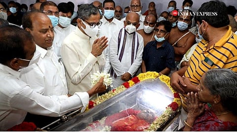 Chief Justice of India NV Ramana pays tribute to TTD OSF P Seshadri in Tirupati on Tuesday. (Photo | ENS/Madhav K)