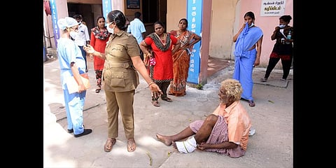Durai (68) said he received first aid but was denied admission at the Royapettah Government Hospital because he did not have an attender (Photo | R Satish Babu, EPS)