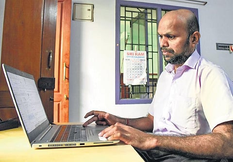 Rajesh Kanna, who is affected by cerebral palsy, has sailed through the odds and earned a job in an IT company. (Photo | Express, MK Ashok Kumar)