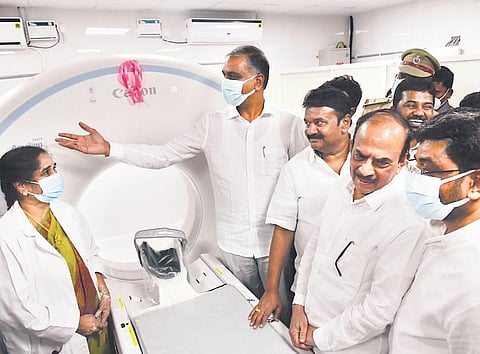 Health and Finance Minister T Harish Rao inaugurates the CT scan unit at Niloufer Hospital in Hyderabad on Monday, Dec 13, 2021.