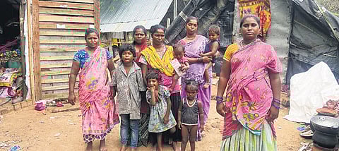 Women from the Narikuravar tribal community. (File photo| EPS)