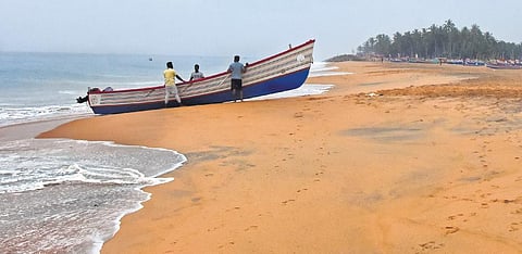 Fishermen trying to go to the sea at Poonthura in Thiruvananthapuram | B P Deepu