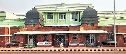 Old OPD building of SCB Medical College and Hospital at Cuttack. (Photo | EPS)