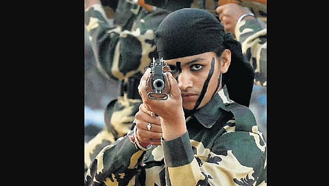 Women commandos to protect Shah, Sonia