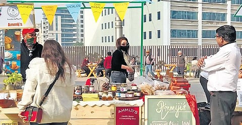 Customers browsing through organic products at the event. (Photo| EPS)